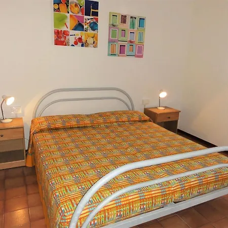 Villa Townhouse With Private Garden