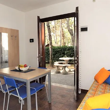 Townhouse With Private Garden ביביונה