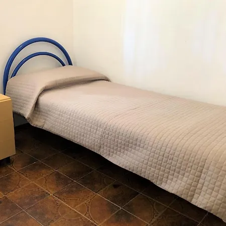 Townhouse With Private Garden וילה *