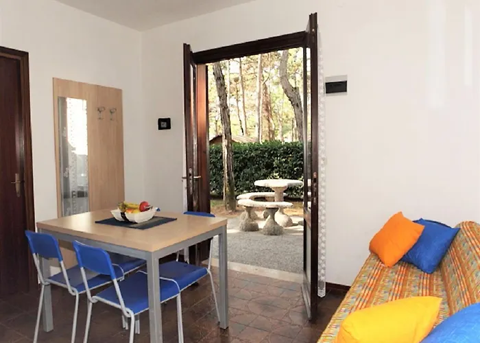 Townhouse With Private Garden ביביונה