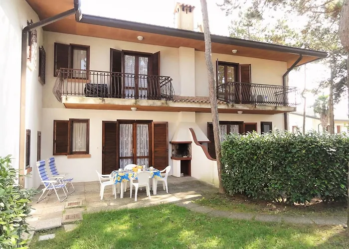 Townhouse With Private Garden