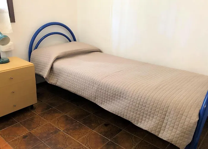 Townhouse With Private Garden Вілла *